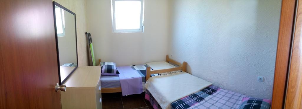 Apartments Bombona Utjeha Phòng bức ảnh